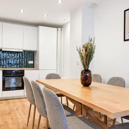 Apartament Sublime 2br 8p Near Eiffel Tower Paryż