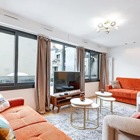 아파트 Sublime 2br 8p Near Eiffel Tower 파리